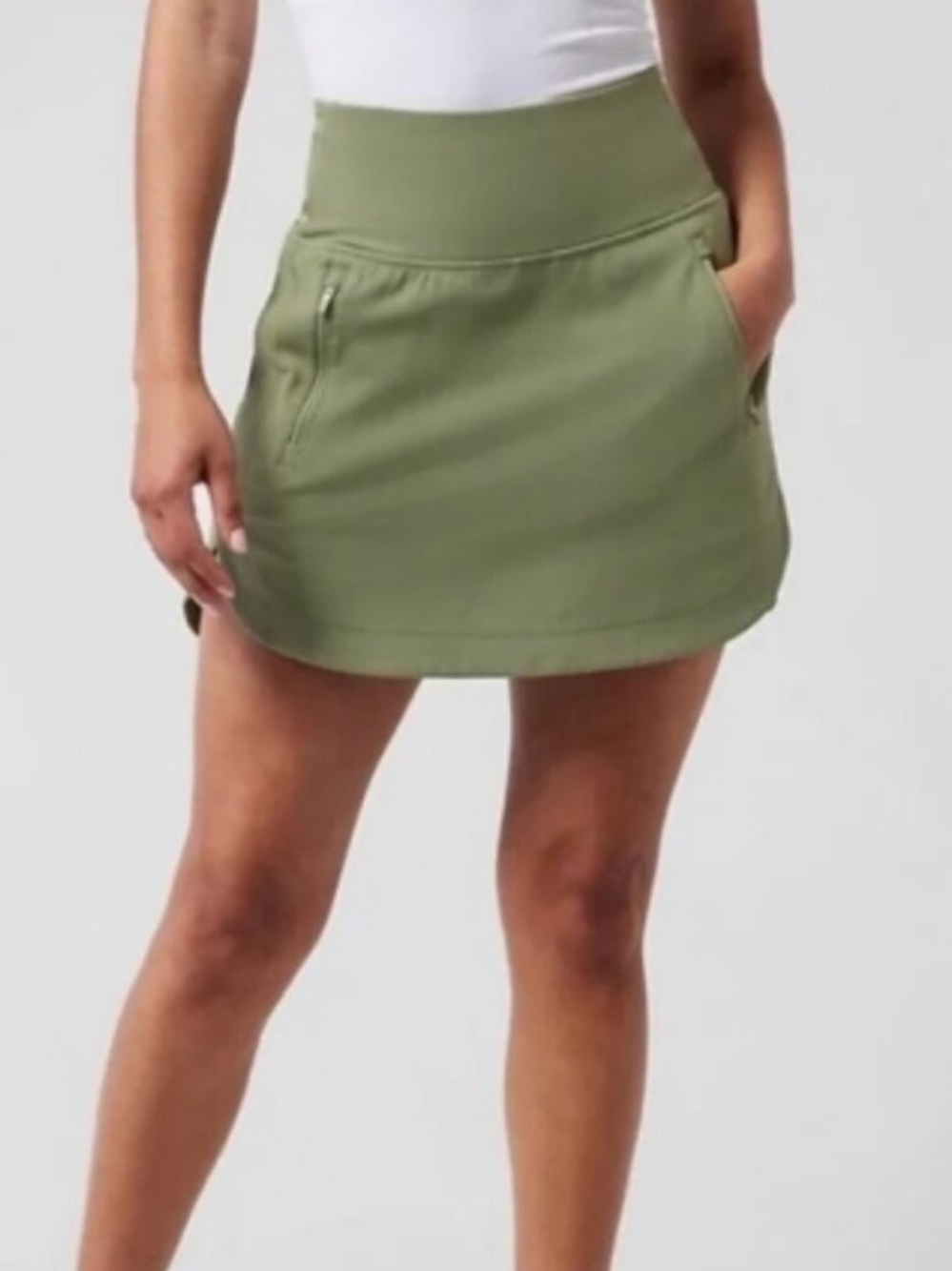 Athleta Fairway Golf Skort 6 inch Sage Green